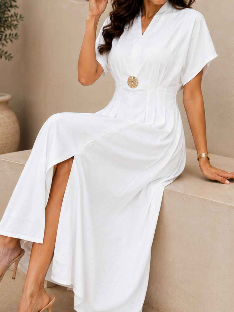 ModaFesta -white-v-neck-pleated-waist-dress