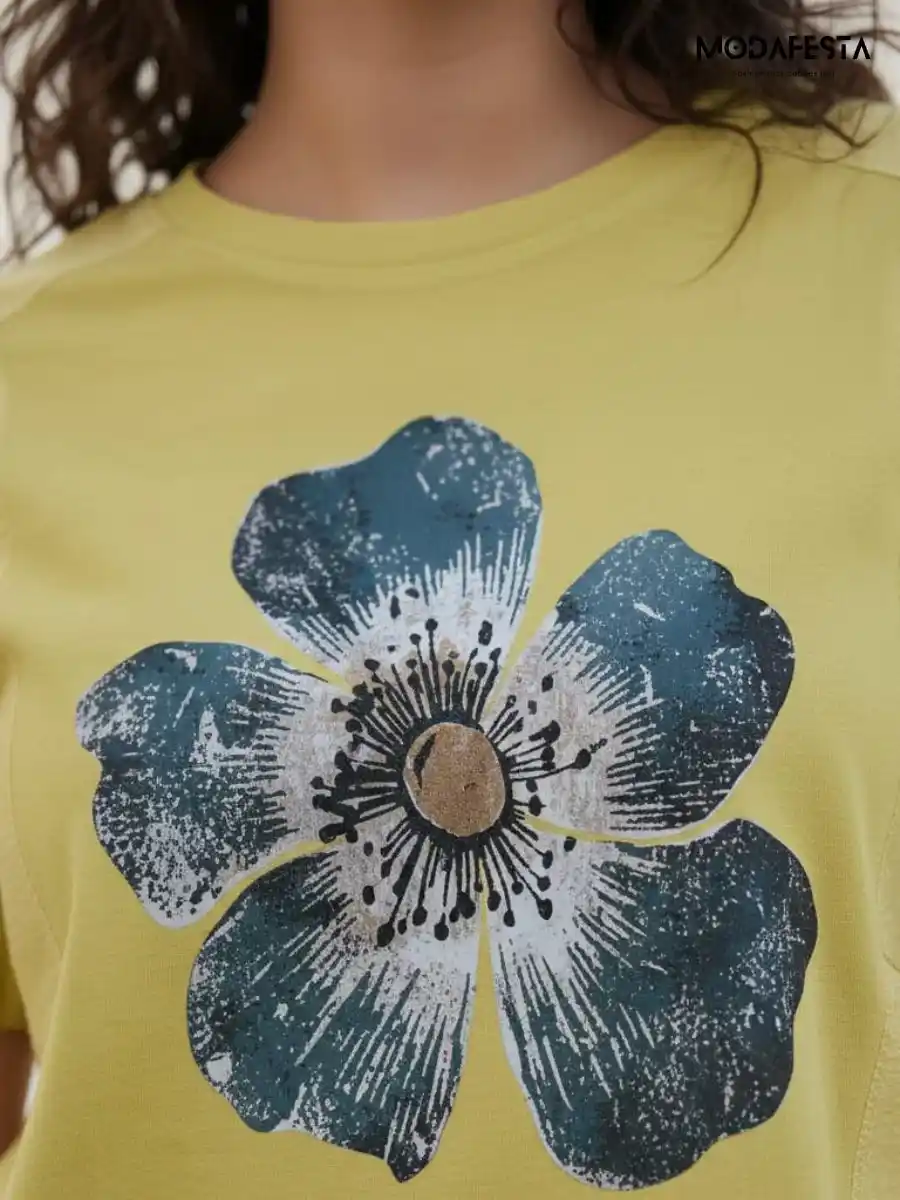 ModaFesta -elegant-big-flower-graphic-print-t-shirt-yellow