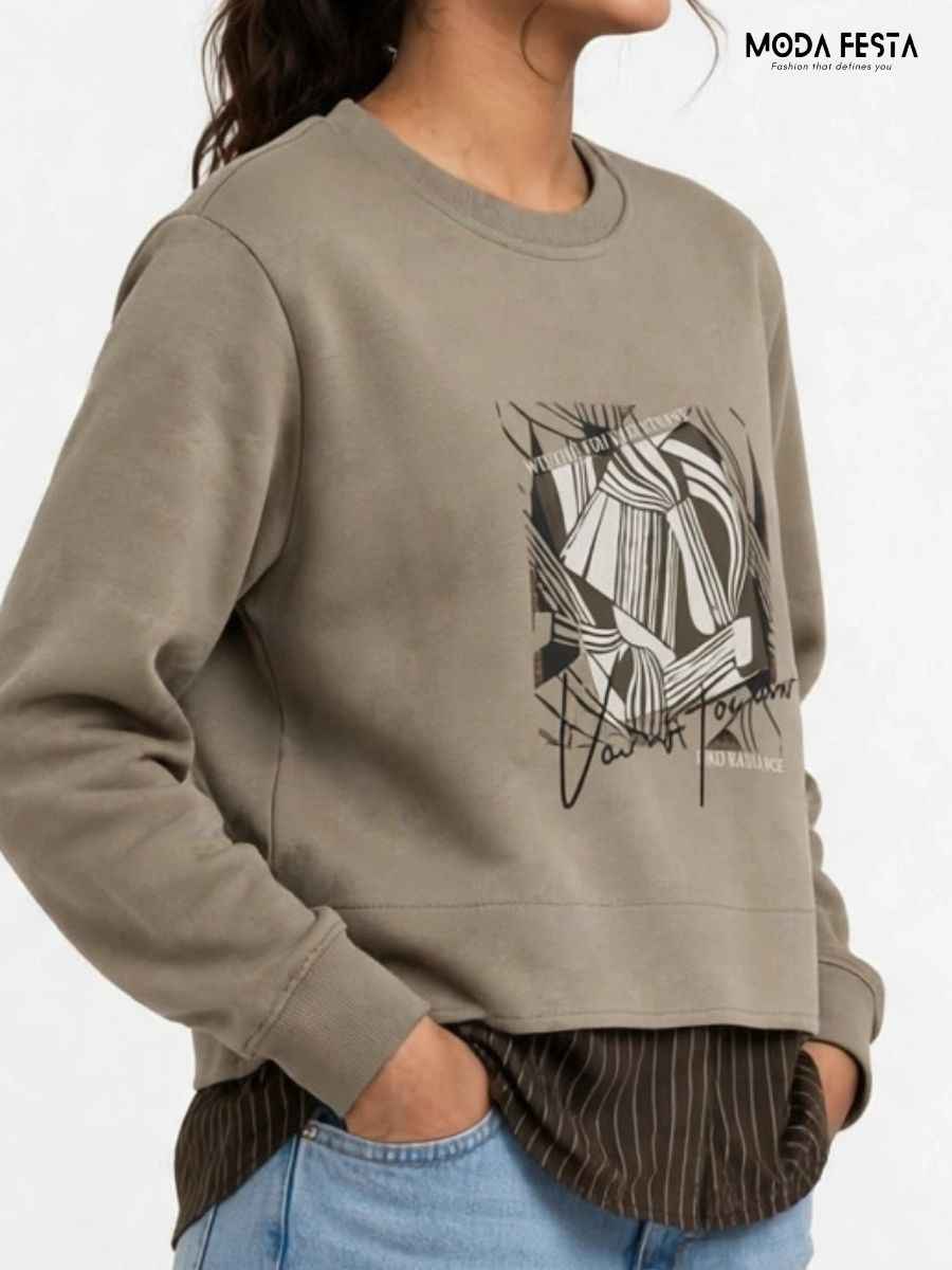 ModaFesta -graphic-layered-striped-hem-sweatshirt