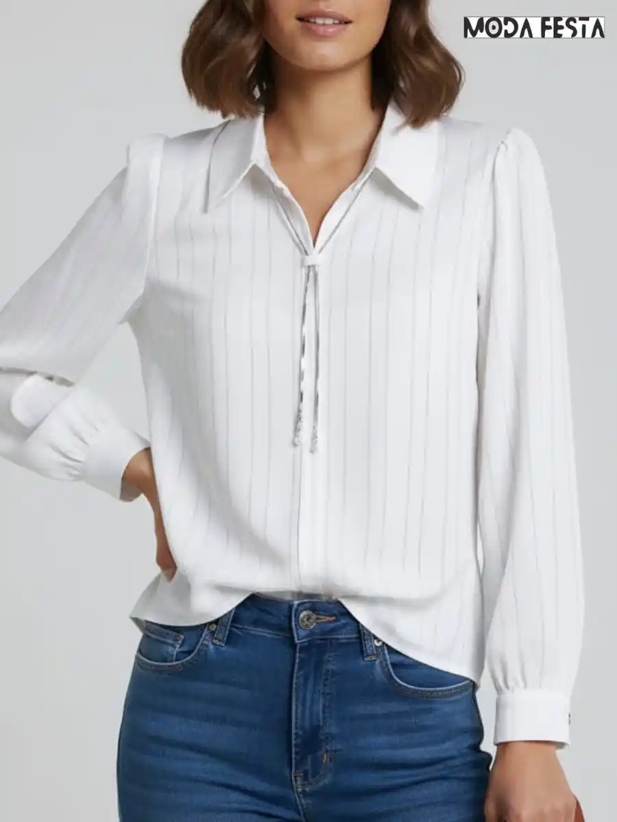Elegant Top With Accessories