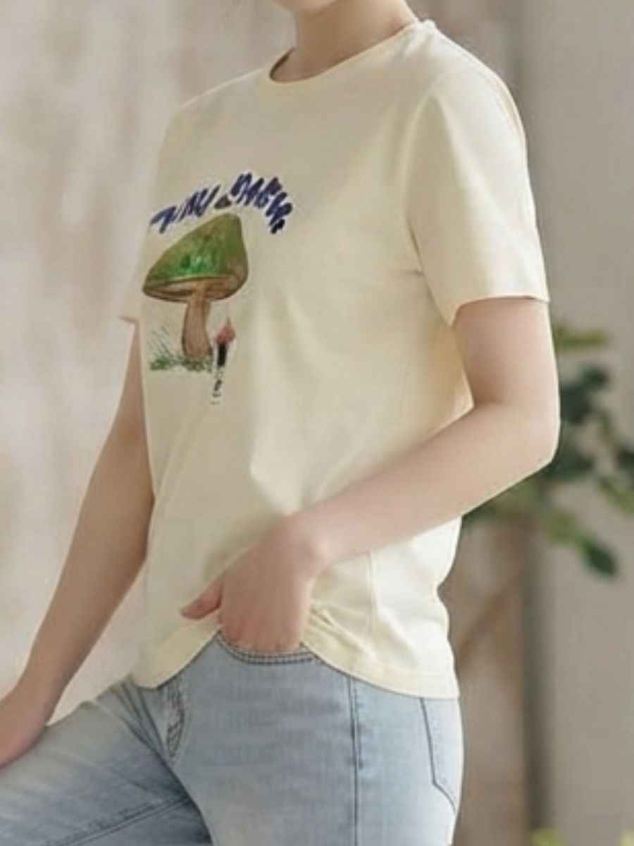 ModaFesta -takearek-mushroom-graphic-tee