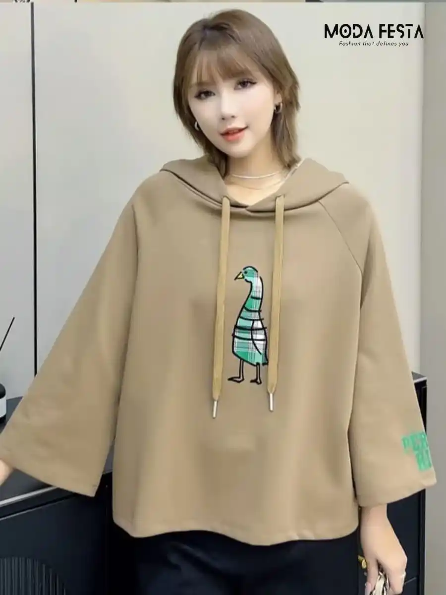 Elegant Style Hoodied T-Shirt